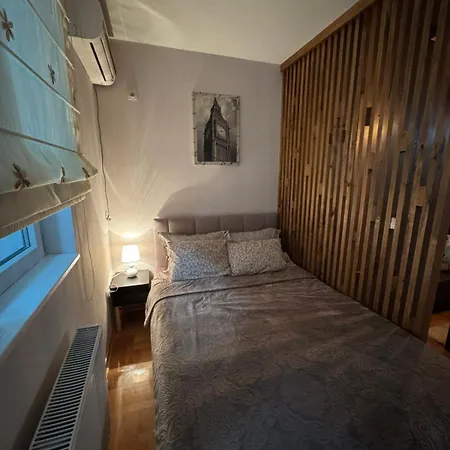 Apartment Apartman Eleni *